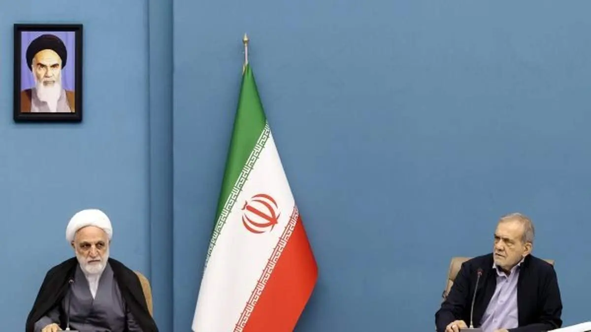 انتقاد پزشکیان از برخی از مصوبات شورای عالی انقلاب فرهنگی