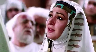 خانم بازیگر بازهم غوغا کرد؛ استایل پرزرق و برق الهام حمیدی!