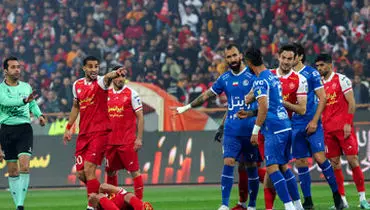 شور و شوق تماشاگران استقلال و پرسپولیس 2 ساعت مانده دربی+ عکس