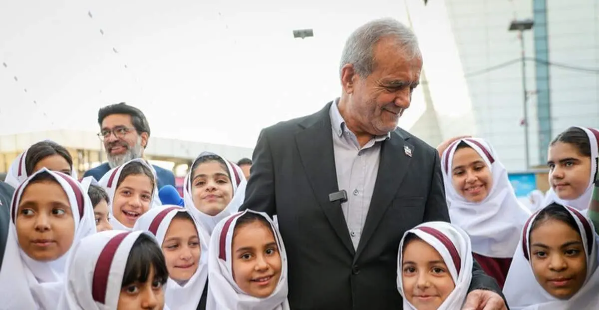 پیام مهم پزشکیان به دانش‌آموزان: هیچ رؤیایی دور از دسترس شما نیست