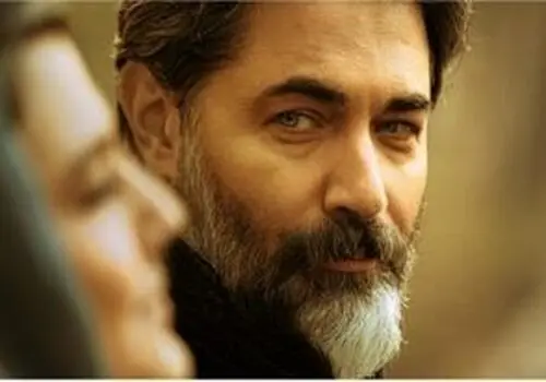 پارسا پیروزفر به دنیای کارگردانی سینما پا گذاشت