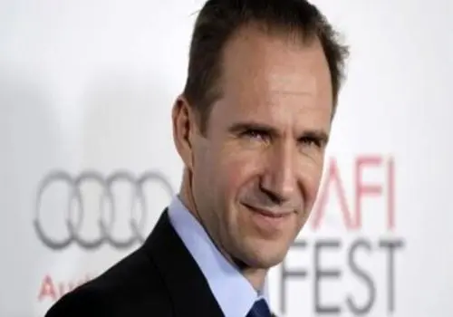 بازیگر هالیوودی مقابله پاپ با ترامپ برای جنگ با ایران را ستود