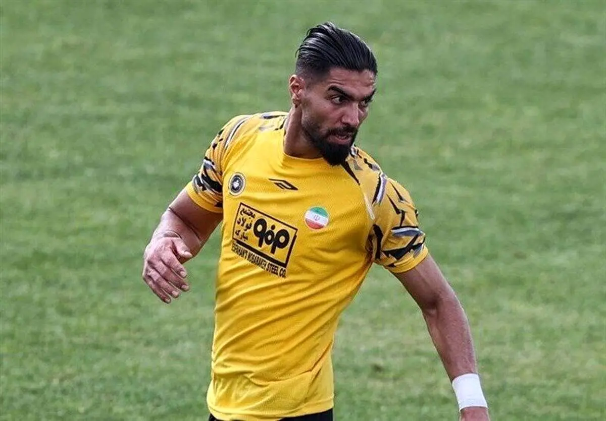 یک سپاهانی علیه پرسپولیس حکم گرفت