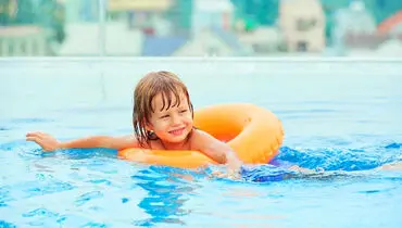 سن مناسب برای آموزش شنا به کودک