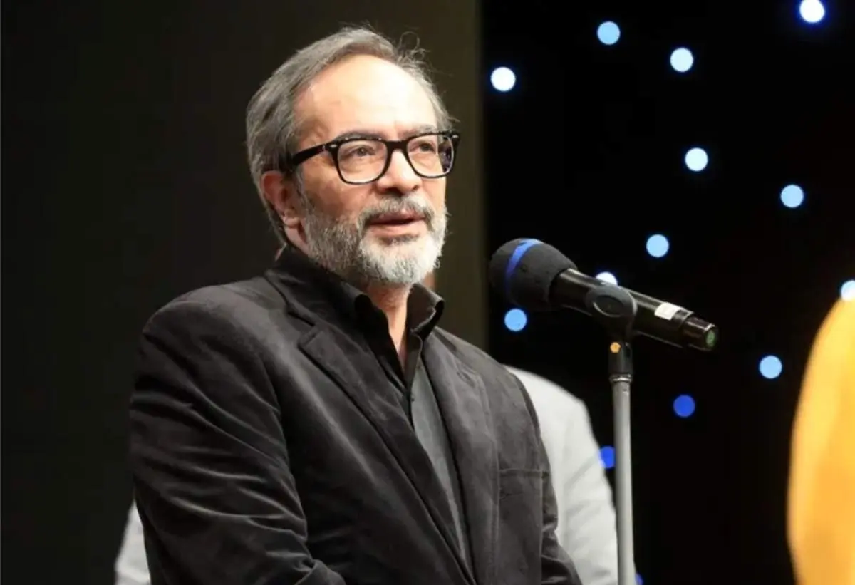 کارن همایونفر مارش نظامی نواخت