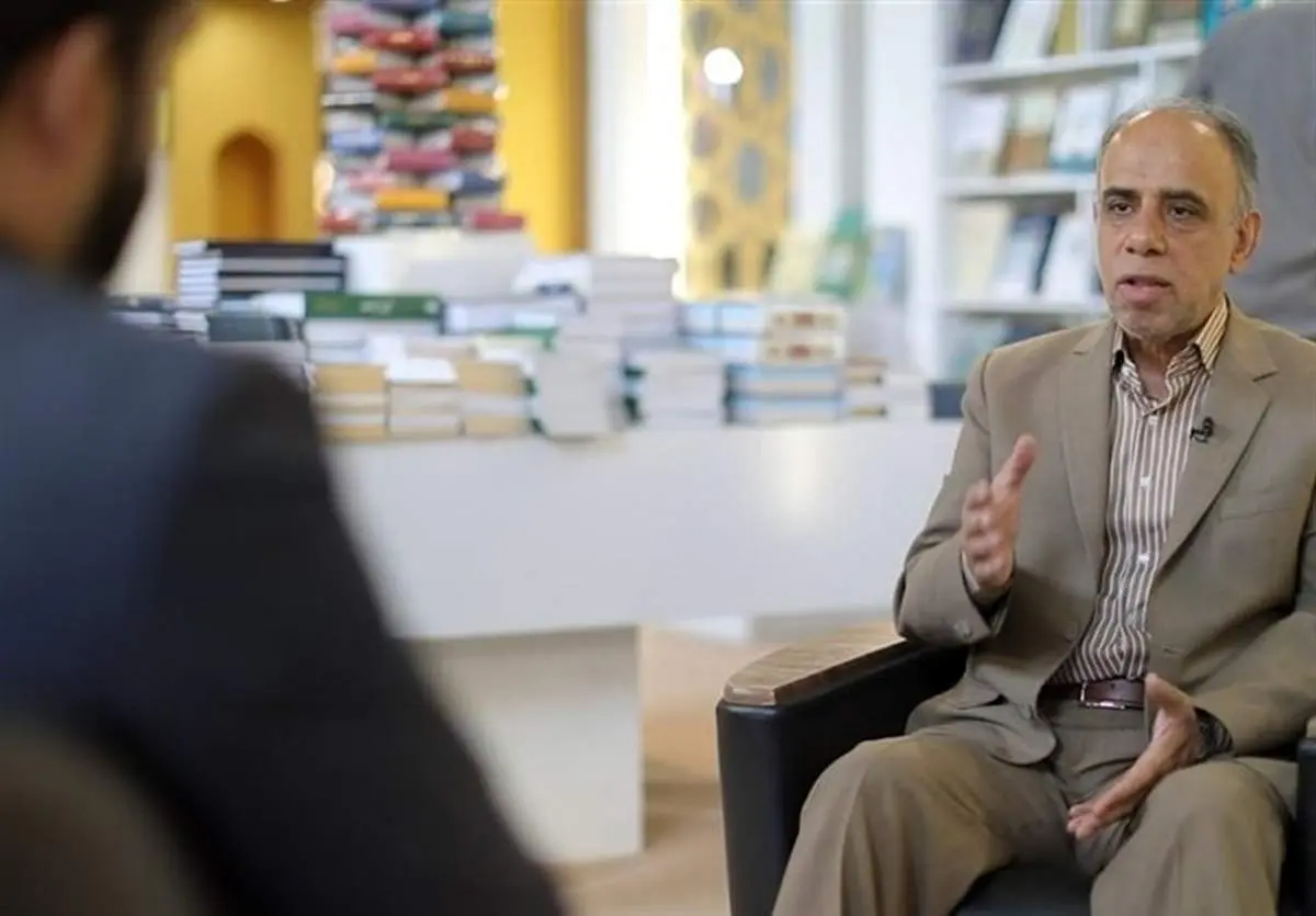 میرکیانی «قصه‌های قرآنی و انبیا» را می‌نویسد