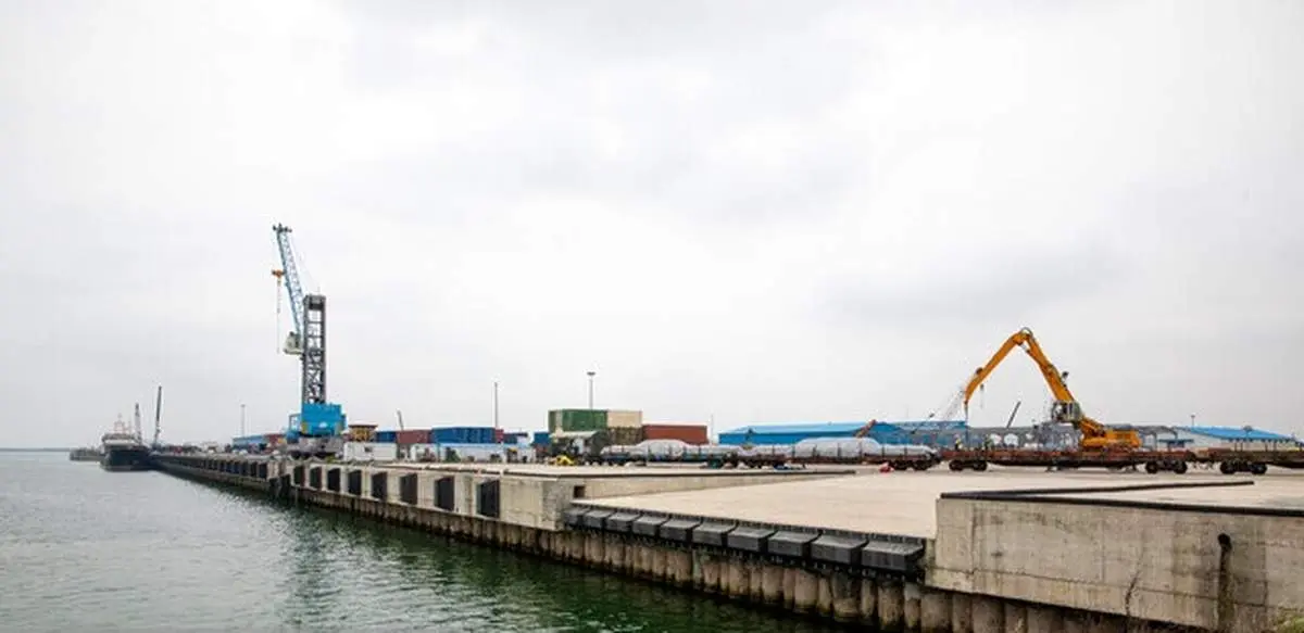 ساختمان گمرک بندر انزلی آسیبی ندیده است