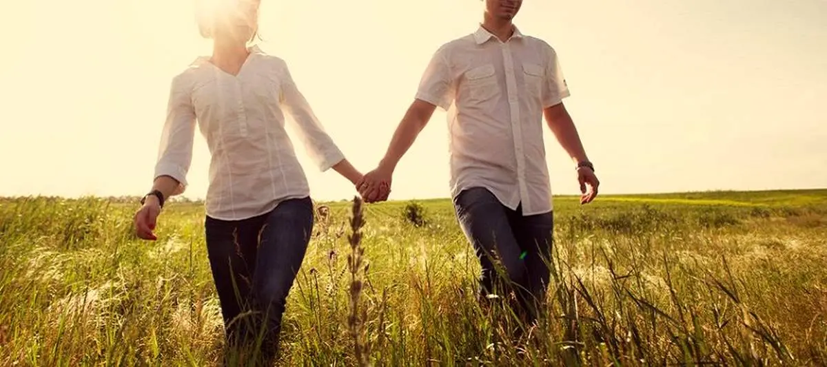 ۹ نشانه برای اینکه بفهمیم کسی ما را دوست ندارد