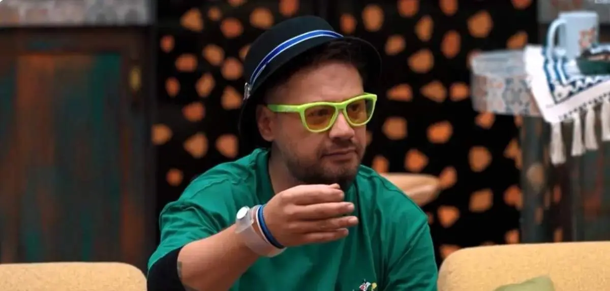 وقتی علی صادقی فقط یک شعر مجاز بلد است/ویدیو 