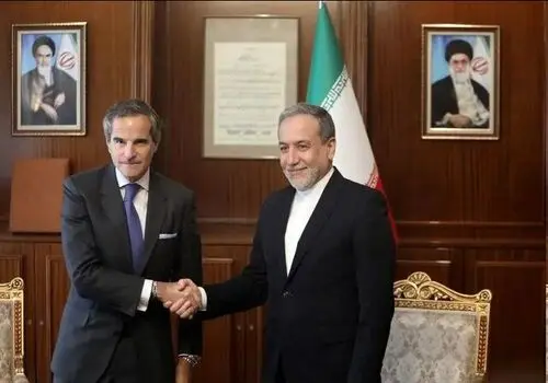 عراقچی به گروسی: ایران اقدامات سیاسی و فشار غیرمنصفانه را نمی‌پذیرد

