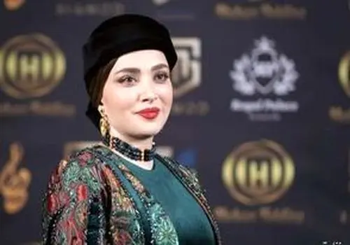 قاب صمیمانه بهنوش طباطبایی و بازیگر سریال لیسانسه‌ها