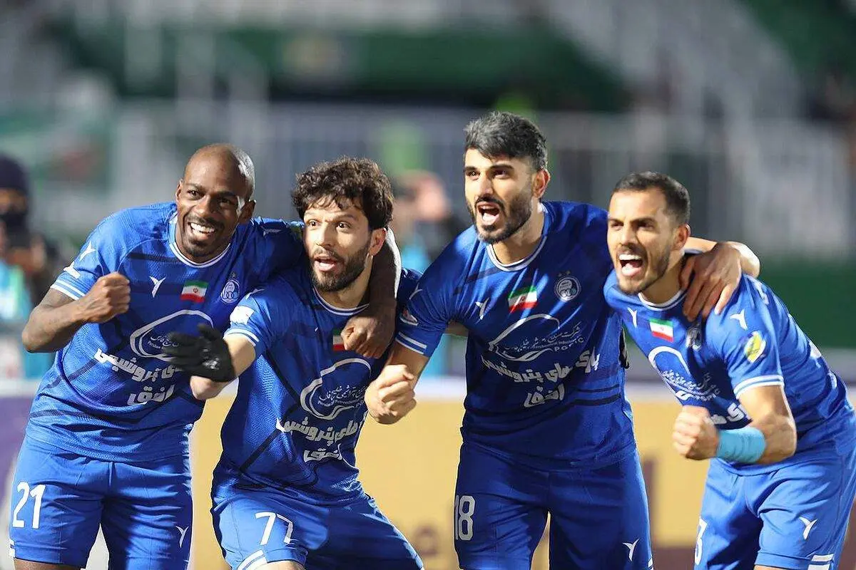 خلاصه بازی چادرملو - استقلال