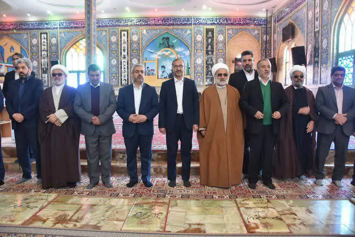 ادای احترام معاون اول قوه قضاییه به مقام شامخ شهدای سرخه