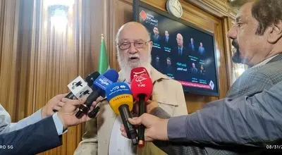 گلایه چمران از طرح جامع حمل ونقل ترافیک و حاشیه‌های تاکسی برقی
