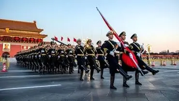 تمرینات تماشایی ارتش آزادی بخش خلق چین در آغاز  سال میلادی+ فیلم