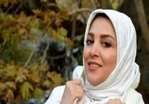 پوشش متفاوت ژیلا صادقی در اکران یک فیلم