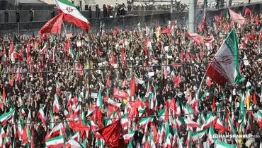  ساخت مستند بدرقه تاریخی رهبر شهید انقلاب توسط کارگردان مشهور سینما + عکس