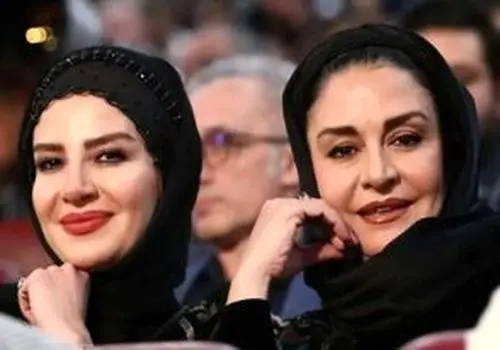 قاب دوست‌داشتنی ملیکا و مریلا زارعی در یک کافه