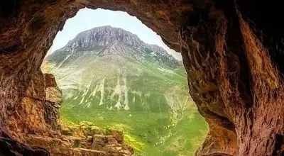 غار باستانی سوراخ سوراخ شد