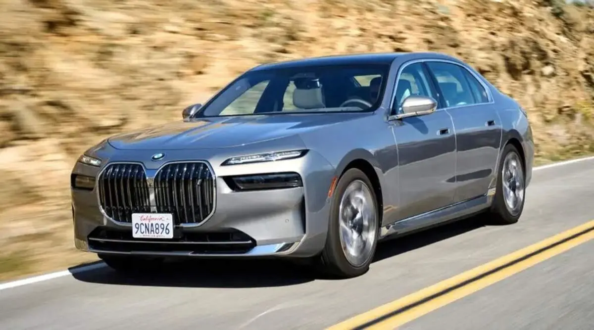 جدیدترین مدل BMW در خیابان‌های تهران+ فیلم