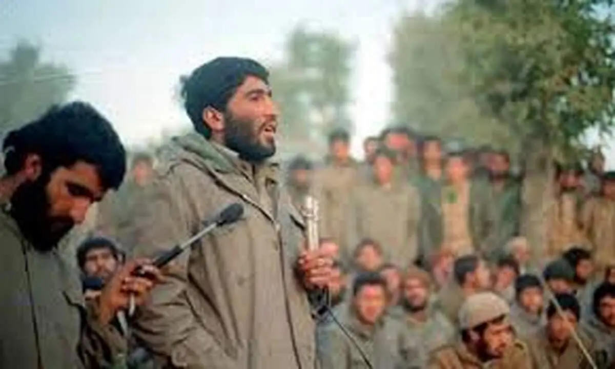 صدای کمتر شنیده شده شهید احمد کاظمى هنگام ورود رزمندگان به خرمشهر/  ‌"آقا میگم من تو شهرم"