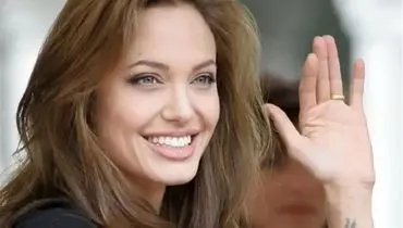 آنجلینا جولی مثل همیشه جذاب و شیک در اکران فیلم