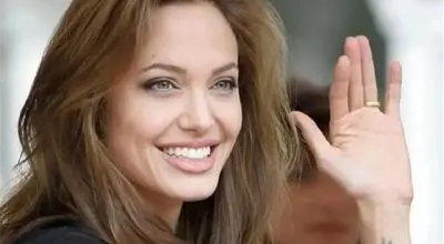 آنجلینا جولی مثل همیشه جذاب و شیک در اکران فیلم
