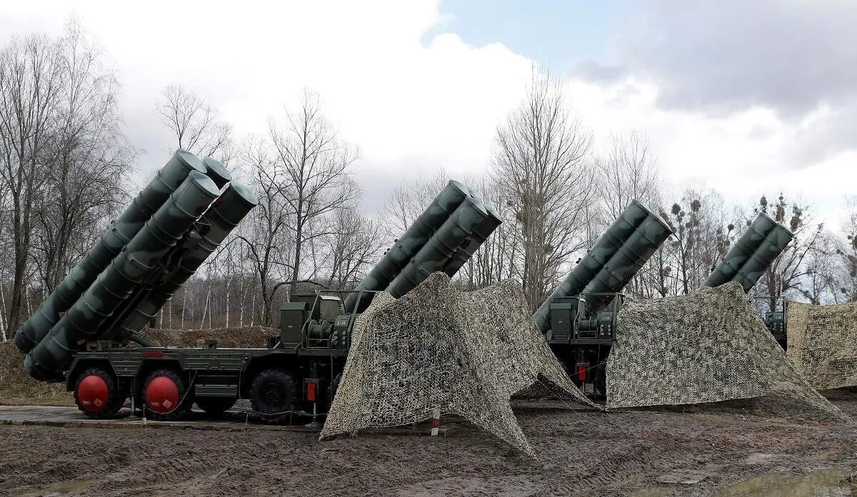 آیا S-۴۰۰ روسی می‌تواند جنگنده های رادارگریز F-22 و F-35 آمریکایی را شکار کند؟