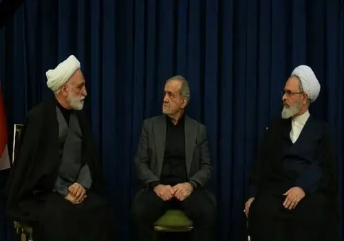 علم الهدی: رهبر تعیین شده است