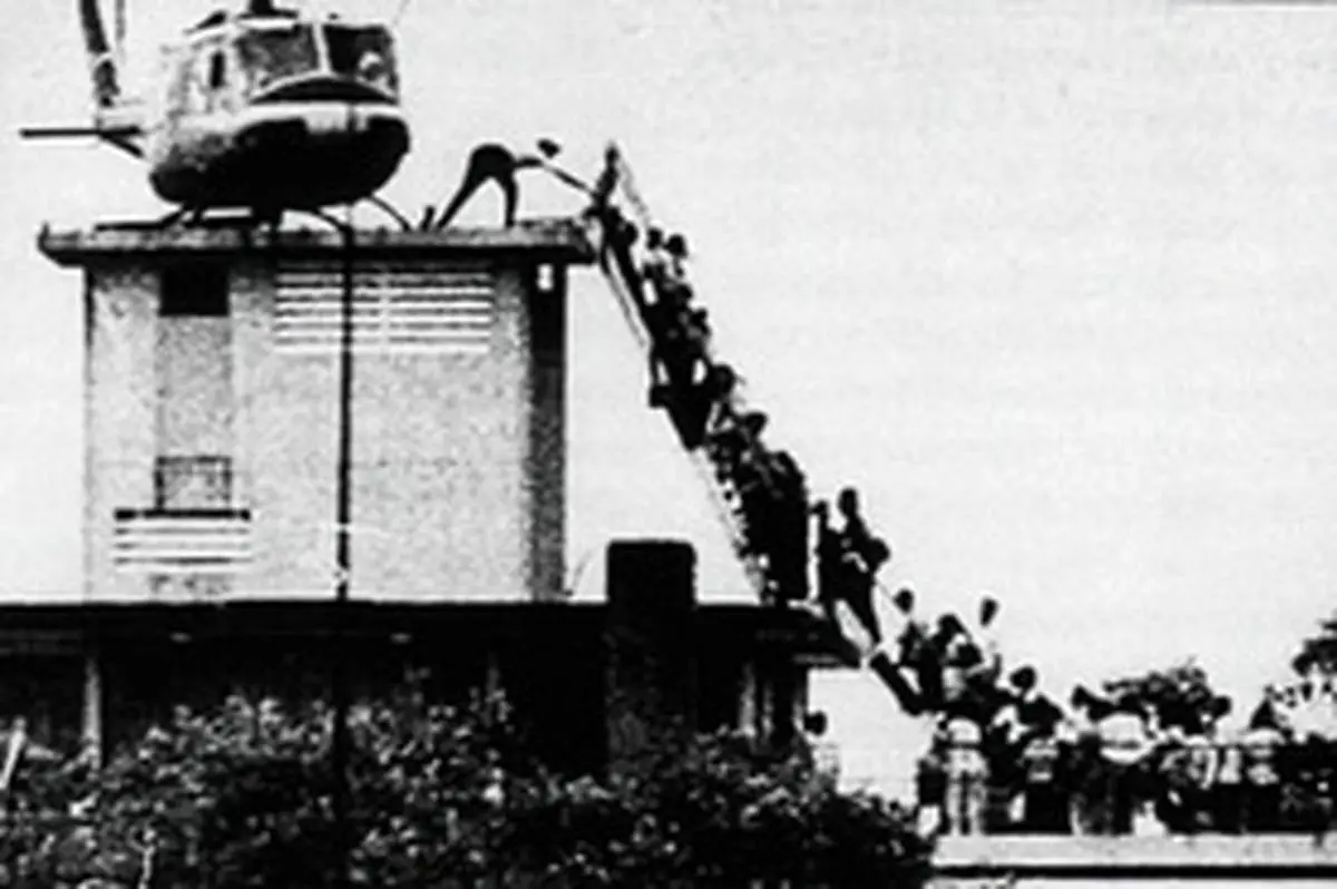 عکس: پنجره‌ای به گذشته؛ عاقبت وطن فروشی