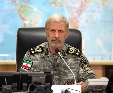 امیر حاتمی: دشمن به آتش‌بس و توافق پایبند نیست