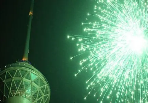 همدردی برج میلاد با چراغ‌های خاموش در پی حادثه بندرعباس