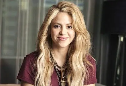 تصویر جدید شکیرا در کنار نامزد جدیدش + عکس
