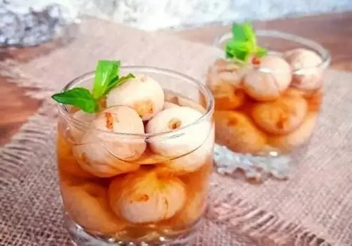 تاثیر تغذیه بر کیفیت پوست و مو؛ چه بخوریم؟