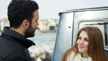 قاب عاشقانه بازیگر جذاب عشق اجاره‌ای و نامزدش