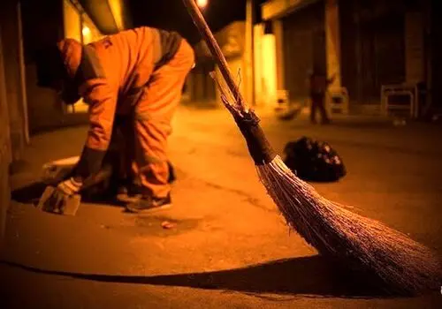 استخدام پاکبان ایرانی با حقوق ماهانه 25میلیون تومان به جای اتباع