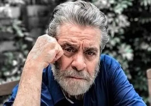 تصویر جالبی از ۲ بهروز وثوقی در آغوشِ هم!