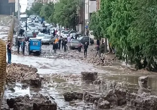 جاری شدن سیلاب در این استان در پی بارش شدید باران