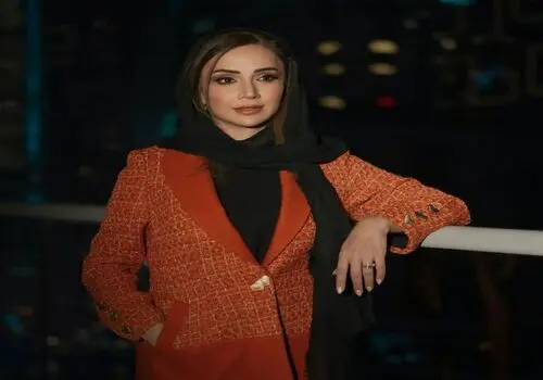 شبنم قلی خانی در کنار برادرش شهرام خان