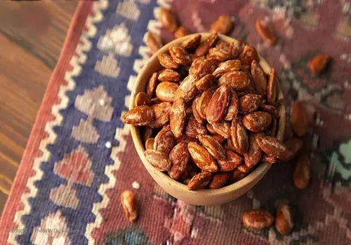 با این خوراکی‌ها خوش‌بوتر و جذاب‌تر شوید!

