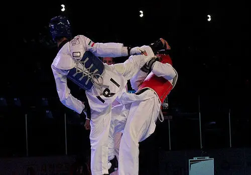 ساعت ورود کاوران تیم ملی کشتی فرنگی پس از تاریخسازی در مسابقات قهرمانی جهان