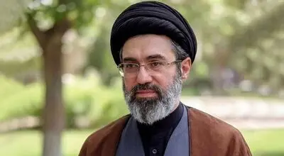 رهبر انقلاب: برای رسیدن به قله‌های پیشرفت هم‌عهد هستیم
