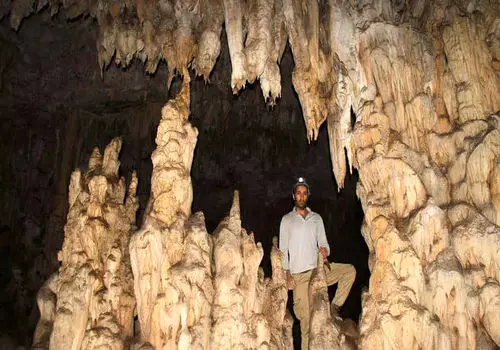 خانه های مرموز و دست کند زیرزمینی روستای تاریخی حیله ور در استان آذربایجان شرقی+ فیلم

