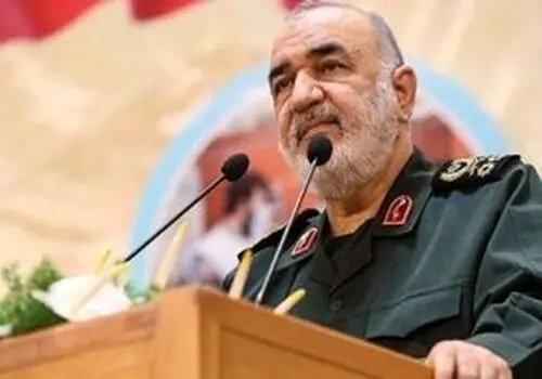 درجه سپهبدی به خانواده شهید سلامی اهدا شد + عکس