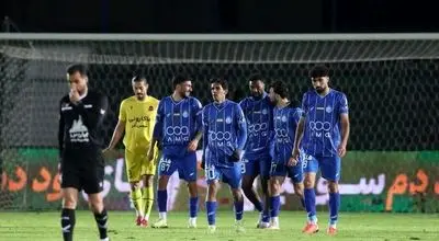 واسطه‌های مرموز در اطراف استقلال چه کار داشتند؟ | ساپینتو دلال‌ها را نقره داغ کرد