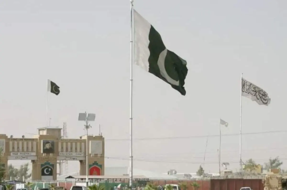 پاکستان افغانستان را هدف حمله قرار داد؛ ۲۲ کشته