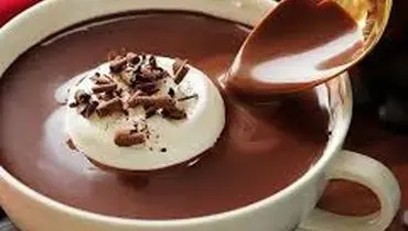 طرز تهیه هات چاکلت بادام ‌زمینی؛ نوشیدنی گرم پاییزی و زمستونی 

