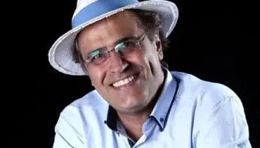 «بهزاد خداویسی» در دوران میانسالی و در کنار پسر و دخترش در خارج کشور