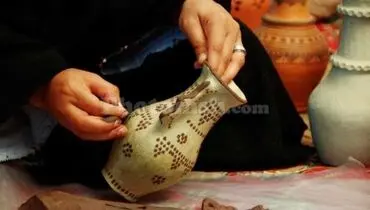 زنانی که تنها کارگاه سفالگری بدوی در جهان را سراپا نگه می‌دارند