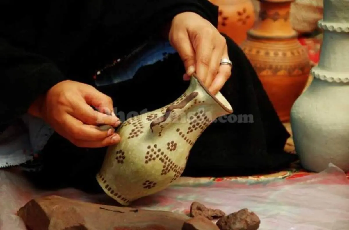 زنانی که تنها کارگاه سفالگری بدوی در جهان را سراپا نگه می‌دارند